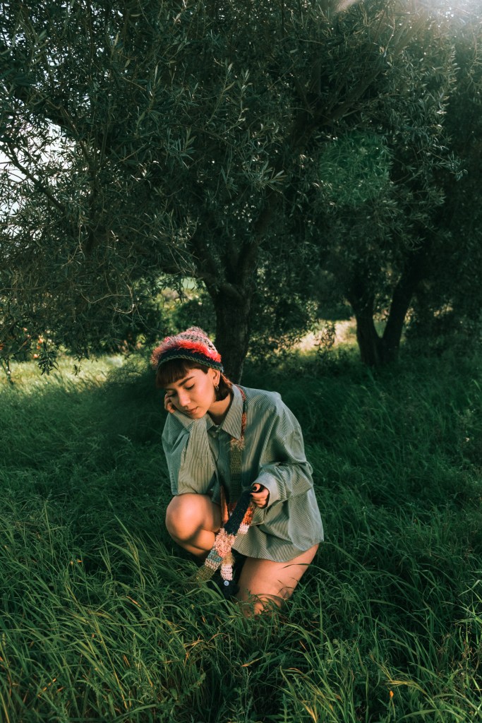 REBIRTH x Allinmag, foto emiliano zingale, direzione creativa greta naselli e federica lo cascio, styling daria alfì e giulia acciardi, abiti repunto zero waste fashion lab